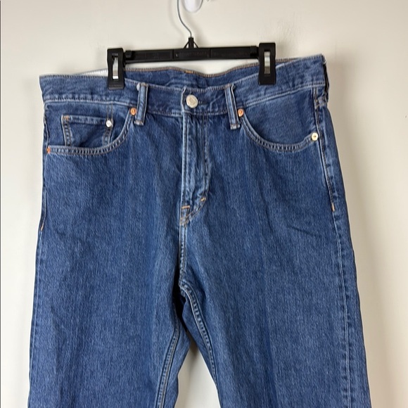 H&M Relaxed Blue Jeans with Classic Denim Texture - Picture 2 of 9